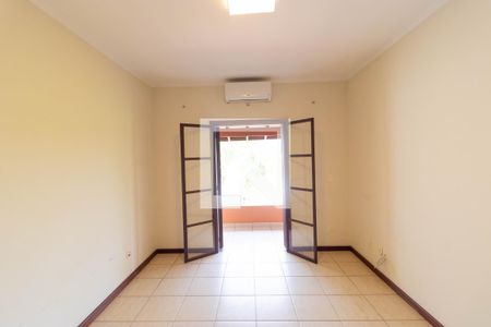 Casa de condomínio à venda com 350m², 4 quartos e 4 vagas Casa de condomínio à venda com 350m², 4 quartos e 4 vagasSuíte 01
