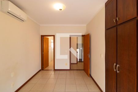 Casa de condomínio à venda com 350m², 4 quartos e 4 vagas Casa de condomínio à venda com 350m², 4 quartos e 4 vagasSuíte 04