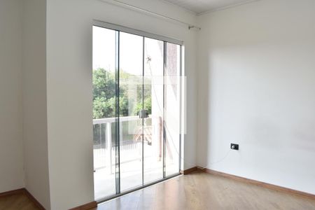 Quarto 1 de casa para alugar com 2 quartos, 77m² em Ganchinho, Curitiba