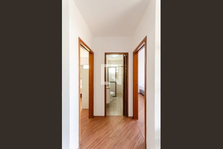 Corredor de apartamento para alugar com 2 quartos, 80m² em Vila Sao Vicente, São Paulo