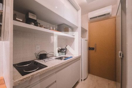 Cozinha de kitnet/studio para alugar com 1 quarto, 18m² em Pituaçu, Salvador