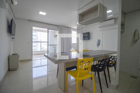 Sala de apartamento para alugar com 1 quarto, 47m² em Setor Oeste, Goiânia