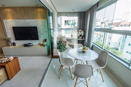 Varanda de apartamento à venda com 4 quartos, 125m² em Castelo, Belo Horizonte