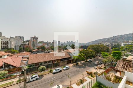 Sala de apartamento para alugar com 4 quartos, 140m² em São Bento, Belo Horizonte