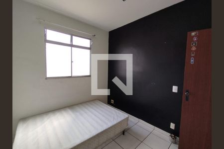 Quarto de apartamento à venda com 3 quartos, 70m² em Milionários, Belo Horizonte