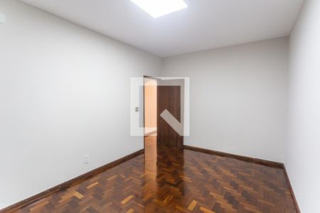 Suíte de casa à venda com 3 quartos, 240m² em Ipiranga, Belo Horizonte