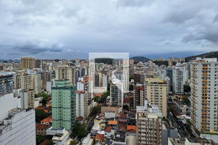 Vista da Sala de apartamento à venda com 2 quartos, 70m² em Icaraí, Niterói