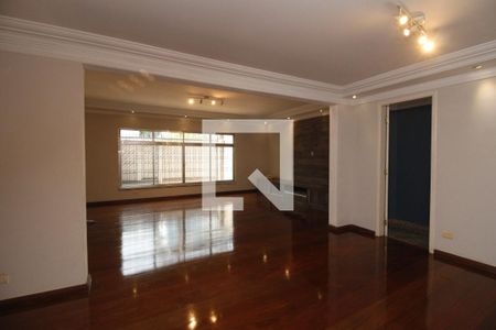 Sala de TV de casa à venda com 3 quartos, 500m² em Penha de França, São Paulo