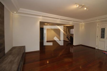 Sala de TV de casa para alugar com 3 quartos, 500m² em Penha de França, São Paulo