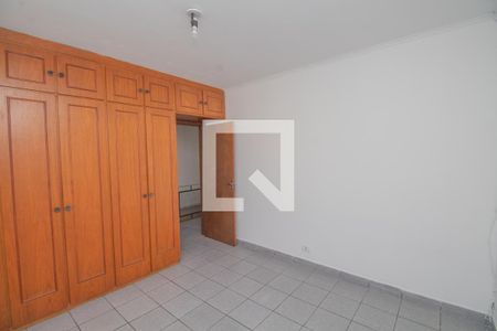 Quarto 2 de casa para alugar com 2 quartos, 170m² em Chácara Mafalda, São Paulo