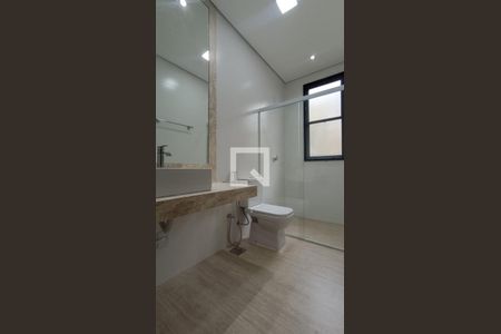 Casa de condomínio à venda com 334m², 4 quartos e 4 vagas Casa de condomínio à venda com 334m², 4 quartos e 4 vagasbanheiro 2