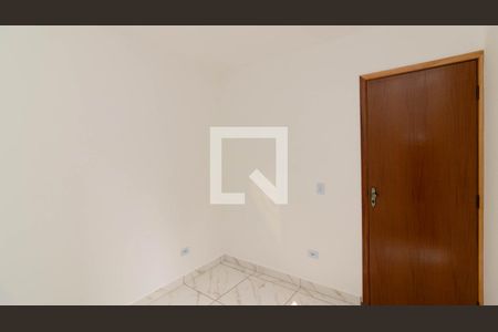 Quarto 1 de apartamento para alugar com 2 quartos, 40m² em Vila Londrina, São Paulo