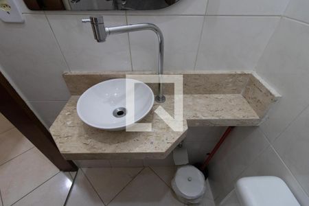 Lavabo de casa para alugar com 2 quartos, 53m² em Carandiru, São Paulo