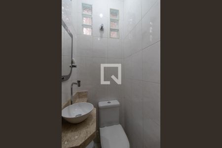 Lavabo de casa para alugar com 2 quartos, 53m² em Carandiru, São Paulo