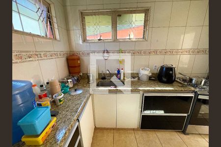 Cozinha de casa à venda com 4 quartos, 223m² em Jardim Riacho das Pedras, Contagem