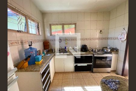 Cozinha de casa à venda com 4 quartos, 223m² em Jardim Riacho das Pedras, Contagem