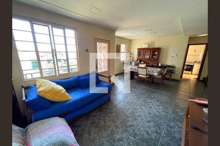 Sala de casa à venda com 4 quartos, 223m² em Jardim Riacho das Pedras, Contagem