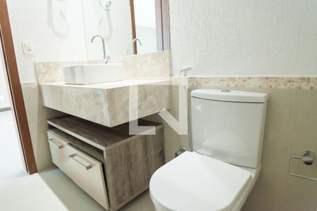 Lavabo de casa de condomínio à venda com 4 quartos, 360m² em Alphaville - Lagoa dos Ingleses, Nova Lima