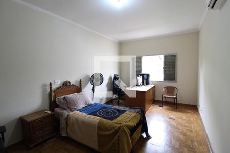 Quarto 1 de casa à venda com 5 quartos, 260m² em Moema, São Paulo