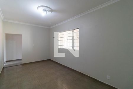 Sala 02 de casa para alugar com 3 quartos, 200m² em Vila Industrial (campinas), Campinas