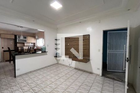 Sala de casa para alugar com 2 quartos, 162m² em Cidade Edson, Suzano