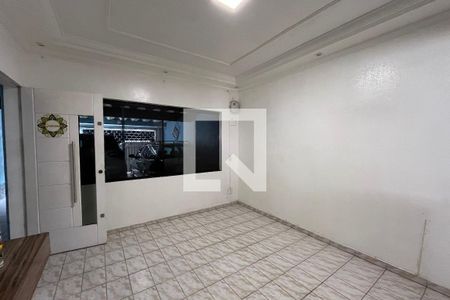 Sala de casa para alugar com 2 quartos, 162m² em Cidade Edson, Suzano