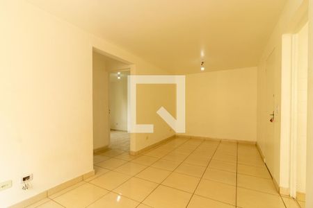 Sala de apartamento para alugar com 2 quartos, 50m² em Lajeado, Cotia