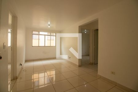 Sala de apartamento para alugar com 2 quartos, 50m² em Lajeado, Cotia