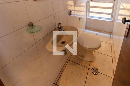 Lavabo de casa para alugar com 3 quartos, 180m² em Vila Ema, São Paulo