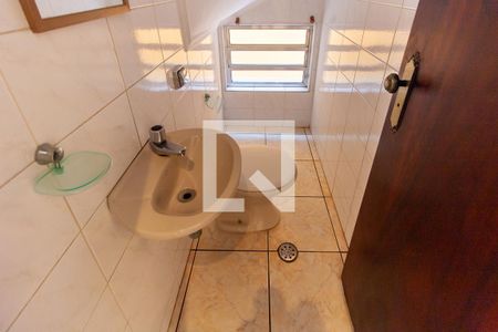 Lavabo de casa para alugar com 3 quartos, 180m² em Vila Ema, São Paulo