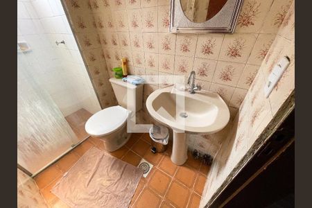 Banheiro de apartamento para alugar com 2 quartos, 55m² em João Paulo Ii (barreiro), Contagem