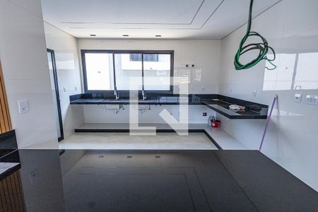 Cozinha de casa de condomínio à venda com 4 quartos, 545m² em Alphaville Vespasiano, Vespasiano