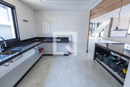 Cozinha de casa de condomínio à venda com 4 quartos, 545m² em Alphaville Vespasiano, Vespasiano