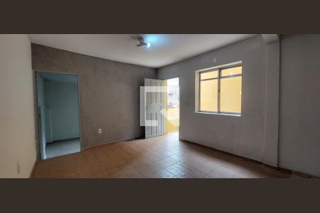 Sala de casa para alugar com 4 quartos, 110m² em Vila Apiai, Santo André