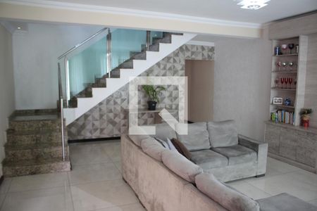 Sala de casa à venda com 4 quartos, 240m² em Jardim Riacho das Pedras, Contagem