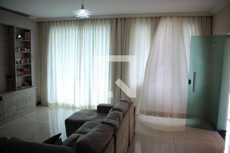 Sala de casa à venda com 4 quartos, 240m² em Jardim Riacho das Pedras, Contagem