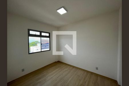 Apartamento à venda com 2 quartos, 47m² em Olinda, Contagem