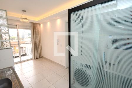 Sala/Cozinha de apartamento para alugar com 1 quarto, 38m² em Cidade Ademar, São Paulo