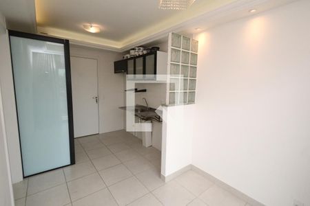 Sala/Cozinha de apartamento para alugar com 1 quarto, 38m² em Cidade Ademar, São Paulo