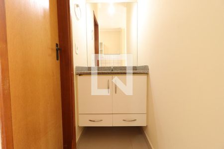 Banheiro de kitnet/studio para alugar com 1 quarto, 25m² em Nova Aliança, Ribeirão Preto