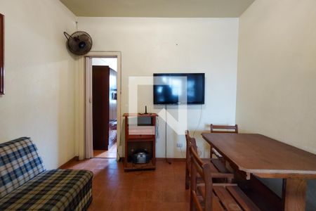 Sala de apartamento para alugar com 1 quarto, 34m² em Guilhermina, Praia Grande