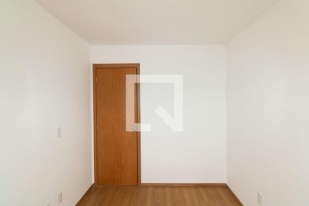 Quarto 1 de apartamento para alugar com 2 quartos, 44m² em Inhoaíba, Rio de Janeiro