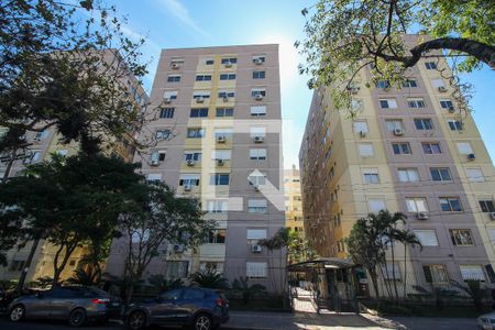 Apartamento à venda com 32m², 1 quarto e 1 vaga Apartamento à venda com 32m², 1 quarto e 1 vagaFachada do condomínio