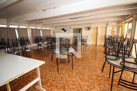 Apartamento à venda com 32m², 1 quarto e 1 vaga Apartamento à venda com 32m², 1 quarto e 1 vagaÁrea comum - Salão de festas