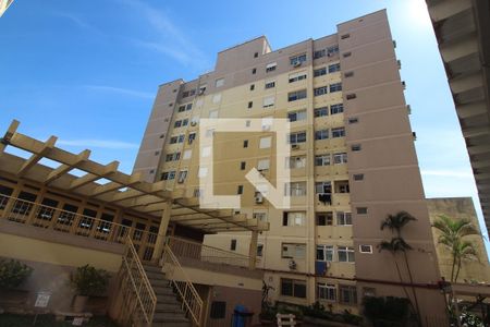 Apartamento à venda com 32m², 1 quarto e 1 vaga Apartamento à venda com 32m², 1 quarto e 1 vagaFachada do bloco