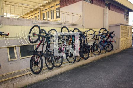 Apartamento à venda com 32m², 1 quarto e 1 vaga Apartamento à venda com 32m², 1 quarto e 1 vagaBicicletário