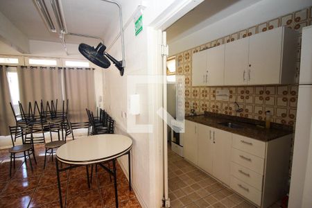 Apartamento à venda com 32m², 1 quarto e 1 vaga Apartamento à venda com 32m², 1 quarto e 1 vagaÁrea comum - Salão de festas