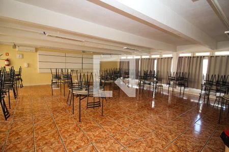 Apartamento à venda com 32m², 1 quarto e 1 vaga Apartamento à venda com 32m², 1 quarto e 1 vagaÁrea comum - Salão de festas