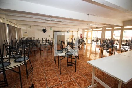 Apartamento à venda com 32m², 1 quarto e 1 vaga Apartamento à venda com 32m², 1 quarto e 1 vagaÁrea comum - Salão de festas