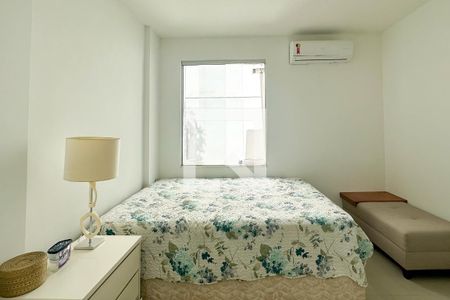 Quarto 01 de apartamento à venda com 2 quartos, 70m² em Ipanema, Rio de Janeiro